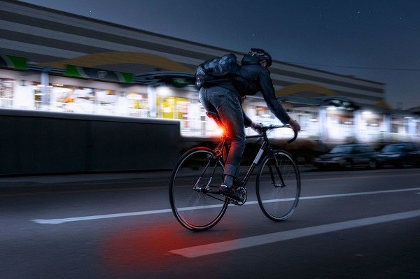 ciclismo notturno