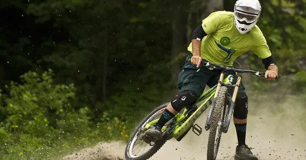 Come frenare correttamente in bicicletta - metodi di frenata