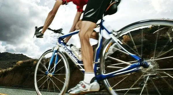 I benefici dell'andare in bicicletta - regole per andare in bicicletta, suggerimenti