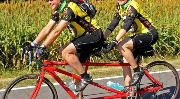 Biciclette tandem - caratteristiche, vantaggi e svantaggi